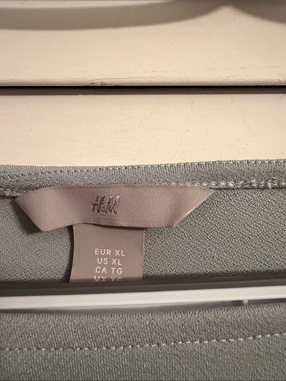 H&M Sage Green Puff Sleeve Top - Picture 2 of 3